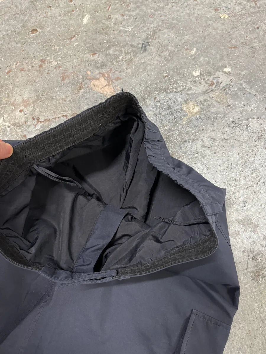 2000s Prada Navy Gore-Tex Cargo Pants (S) 4