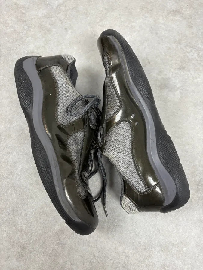 2000s Prada Obscure Green Satin Leather Cups wHgQVGN 5