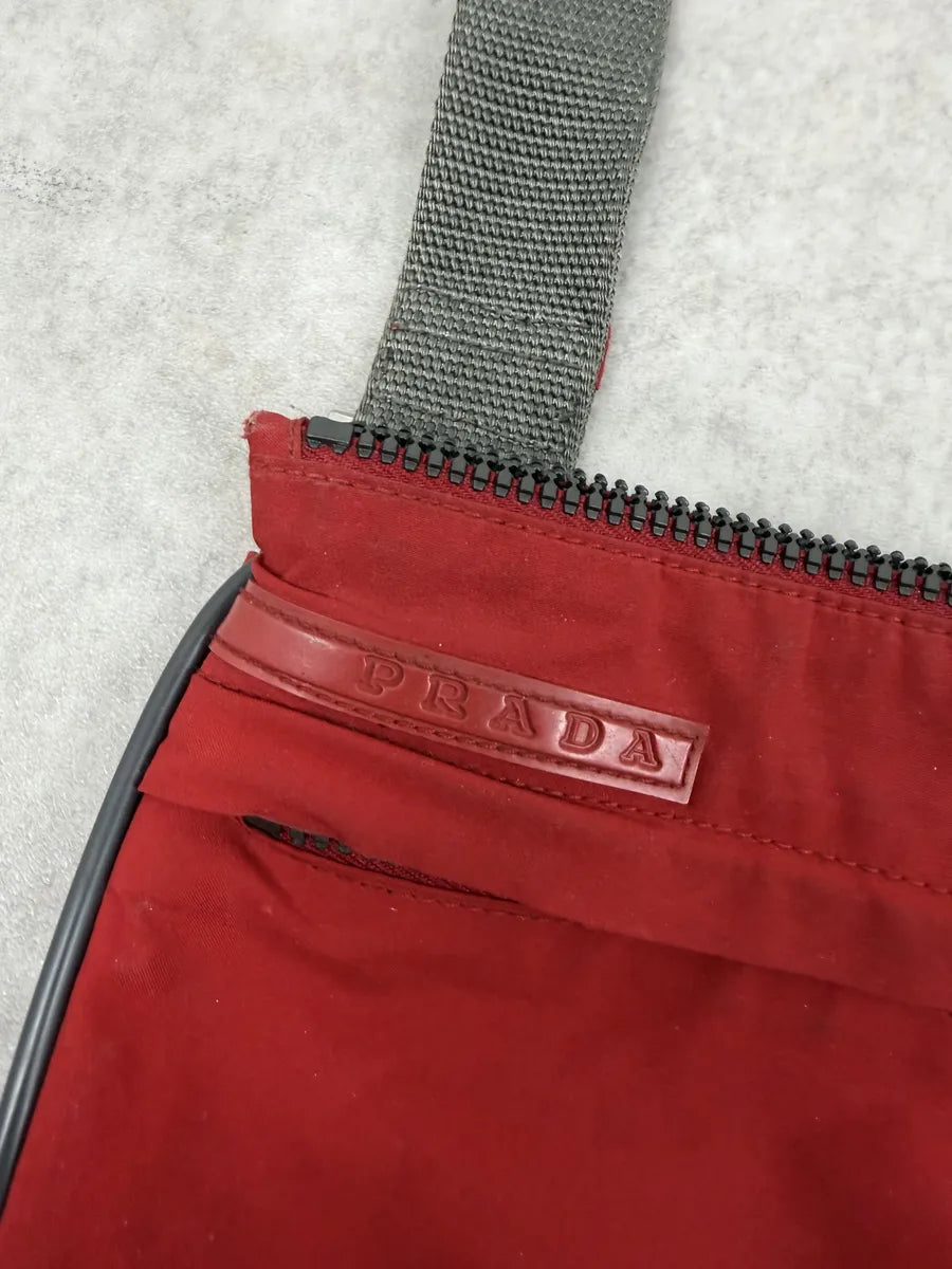 2000s Prada Red Linea Rossa Shoulder Bag hbPlZot 4