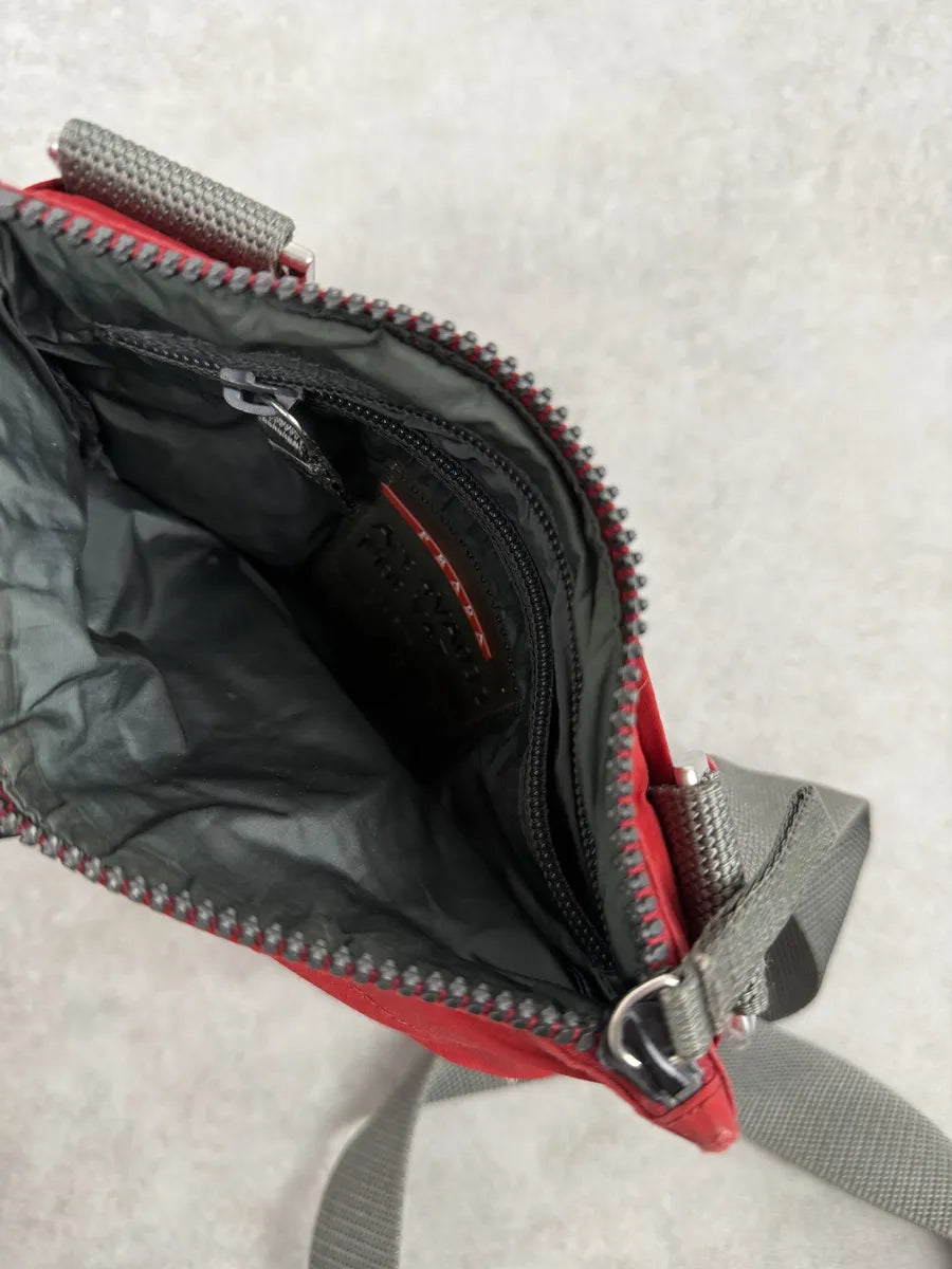 2000s Prada Red Linea Rossa Shoulder Bag hbPlZot 5