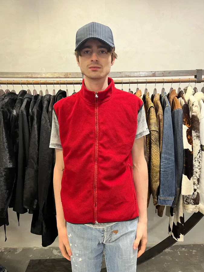 2000s Prada Red Linea Rossa Sleeveless Polar Fleece Vest azXDLuA 3