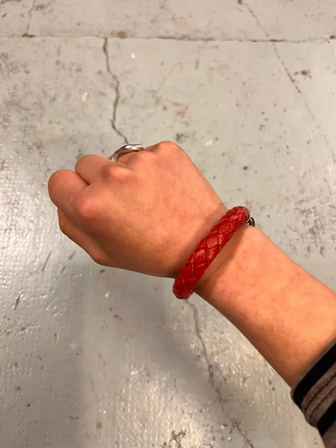 2000s Prada Red Woven Leather Bracelet IeJLvzo 0
