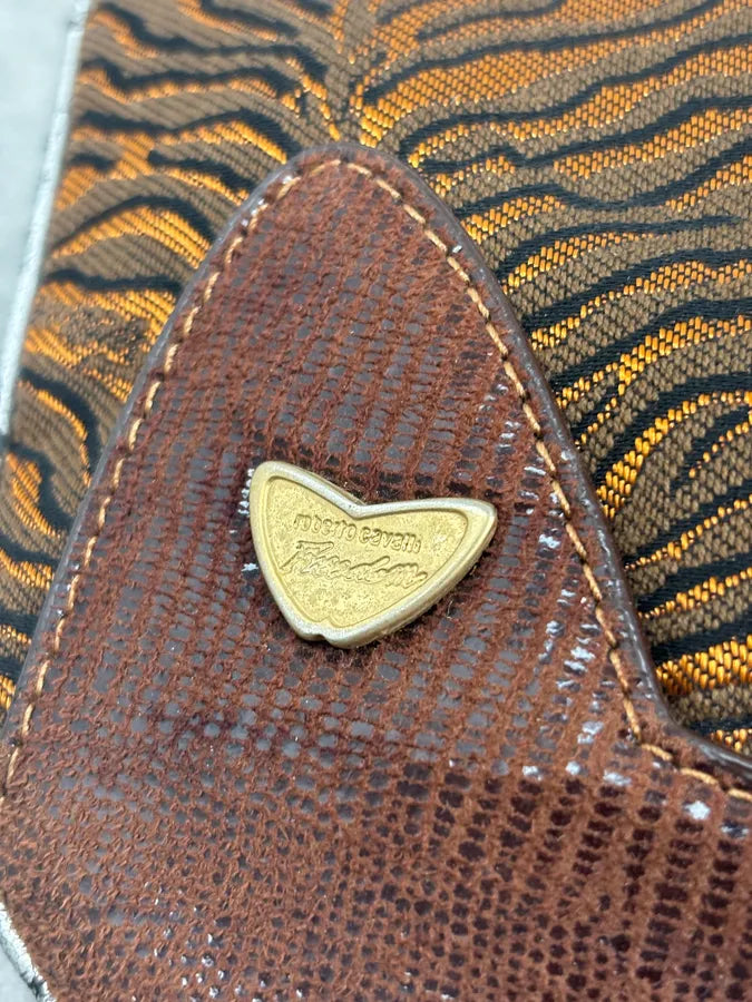 2000s Roberto Cavalli Brown Leather Tiger Embossed Shoulder Bag rskuYNn 7