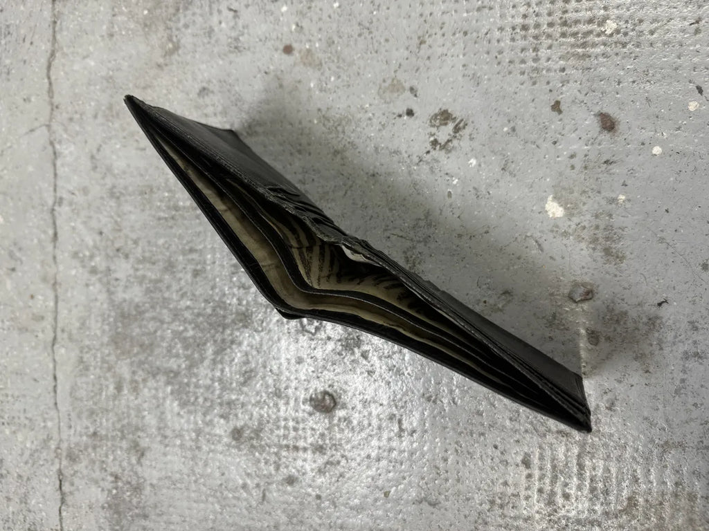 2000s Roberto Cavalli Crocodile Effect Black Leather Wallet isEVXJA 4