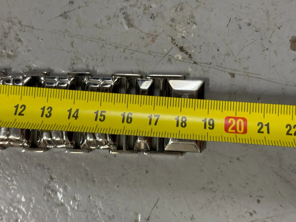 2000s Roberto Cavalli Crocodile Grey Tank Watch XdSeLdS 6