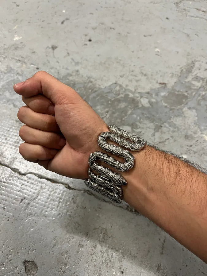 2000s Roberto Cavalli Crystal Snake Bracelet Watch KrgrovD 3