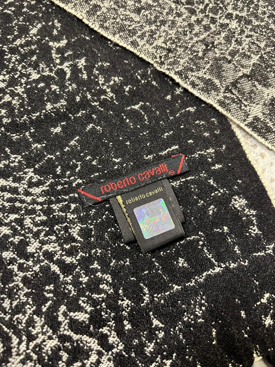 2000s Roberto Cavalli Grey & Black Crocodile Effect Scarf GikEubX 6