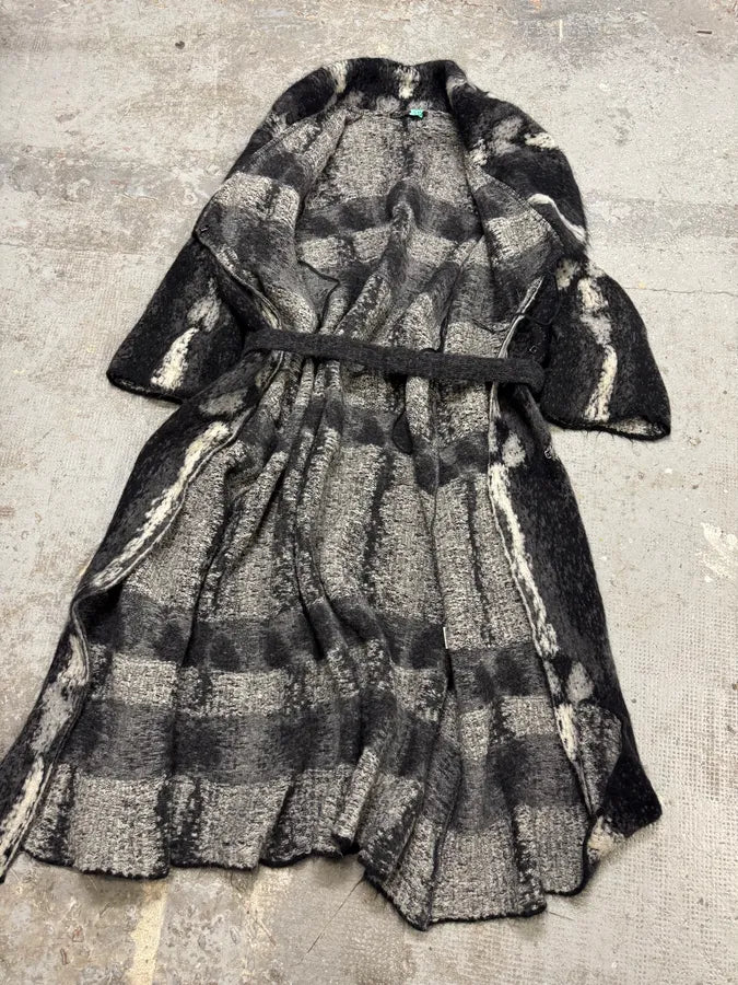 2000s Roberto Cavalli Long Mohair Black & White Contemporary Coat (XL) IOuXZnH 7