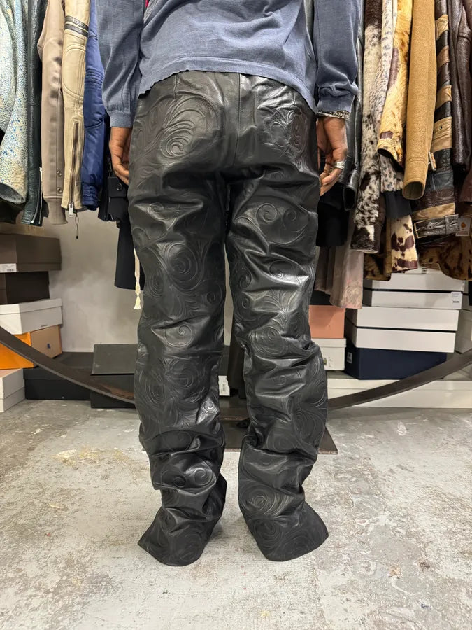 2000s Roberto Cavalli Tribal Floral Black Leather Pants VnWBcXv 3