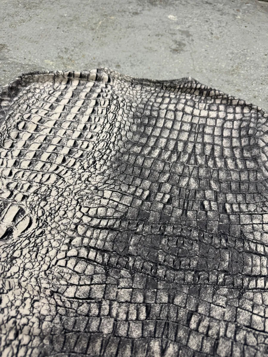 2000s Roberto Cavalli White & Grey Crocodile Effect T-Shirt (S) ckFycZk 4