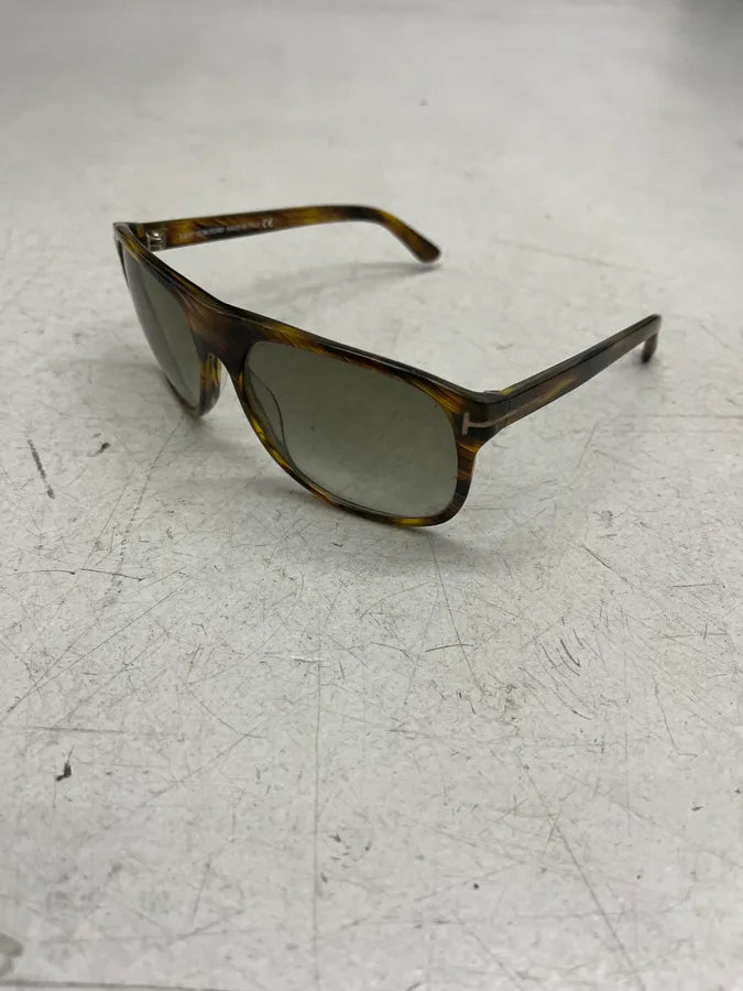 2000s Tom Ford Tortoiseshell Sunglasses VlwpRMb 3