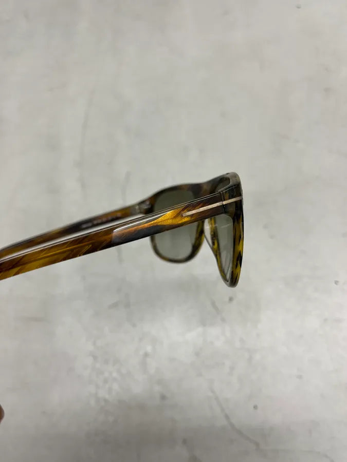 2000s Tom Ford Tortoiseshell Sunglasses VlwpRMb 11