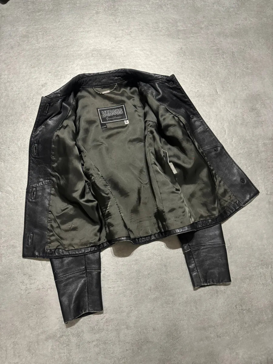 2000s Versace Black Leather Cropped Minimalist Buttoned Jacket (XS) 2