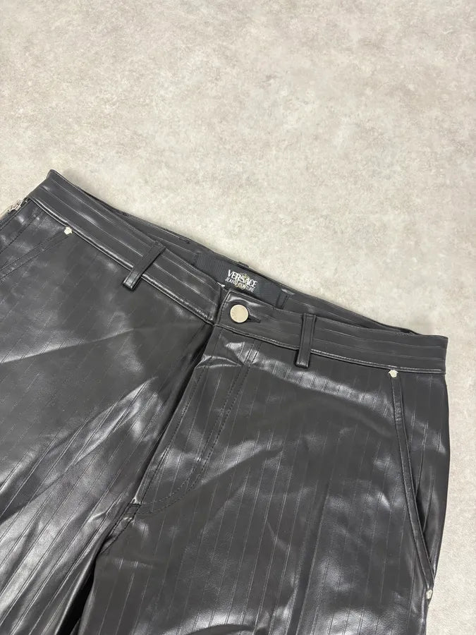 2000s Versace Black Lined Faux Leather Pants cAjIyrP 4