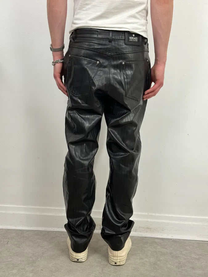 2000s Versace Black Lined Faux Leather Pants cAjIyrP 3