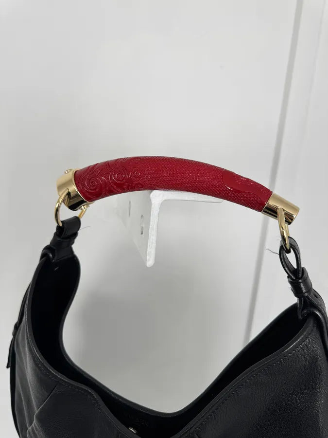 2000s Yves Saint Laurent Black Leather Mombasa Red Carved Handle Hobo Bag by Tom Ford akqzvpv 9