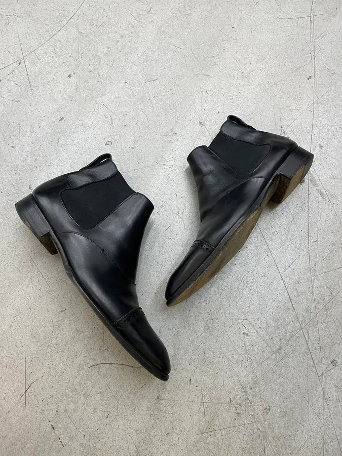 2000s Yves Saint Laurent Black Leather Perforated Chelsea Boots wpnwzFi 1