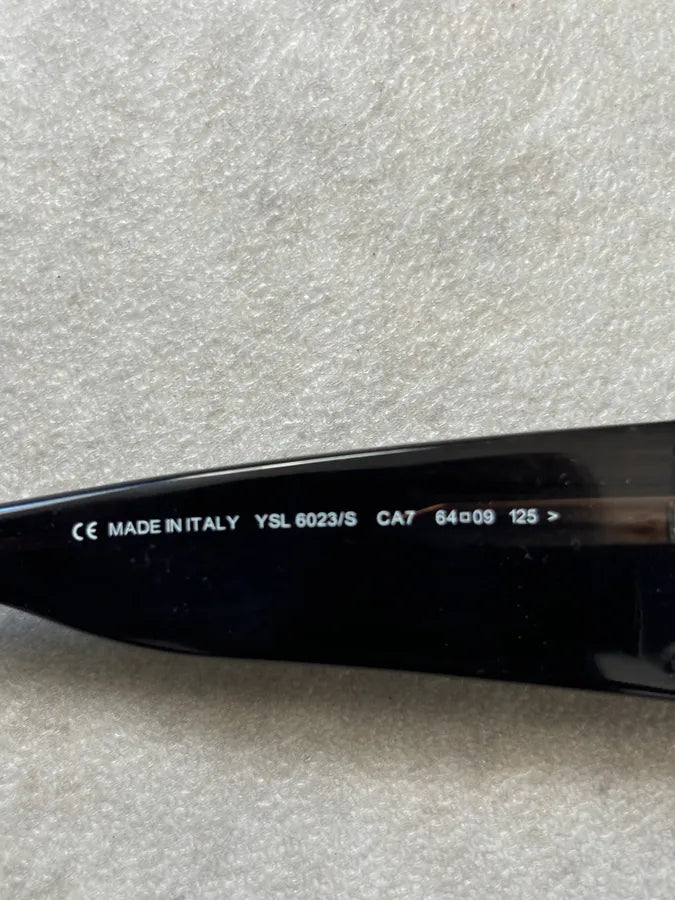 2000s Yves Saint Laurent Black Metal Shield Sunglasses VOyJmBM 12