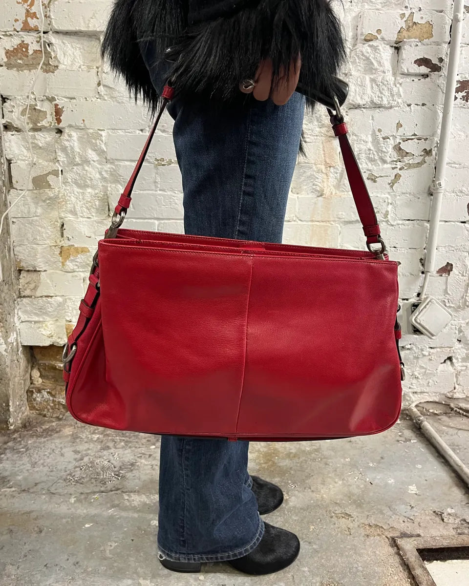 2000s Yves Saint Laurent By Tom Ford Red Leather Mombasa Black Horn Handle Bag HuuvgCH 2