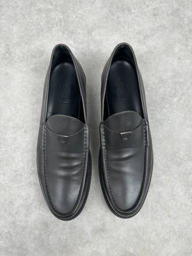 2000s Yves Saint Laurent Black Minimalist Leather Loafers RBmNSNb 1