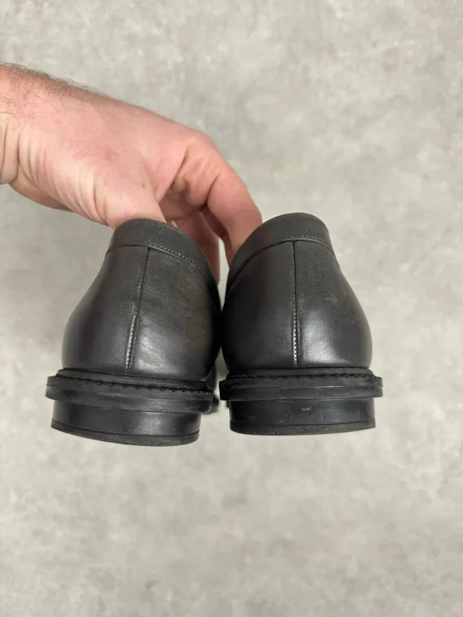 2000s Yves Saint Laurent Black Minimalist Leather Loafers RBmNSNb 4