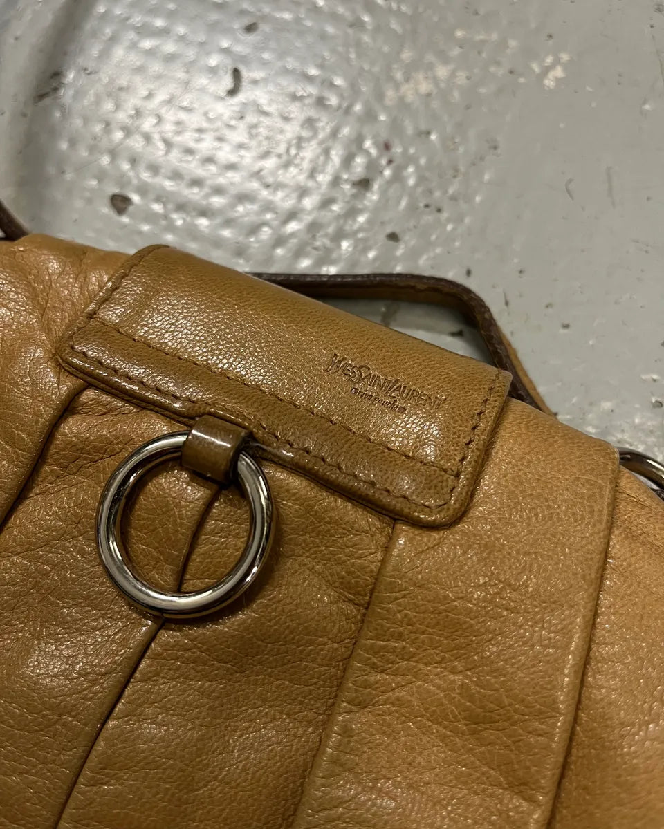 2000s Yves Saint Laurent Lips Beige Leather Shoulder Bag by Tom Ford GoHQLzt 9