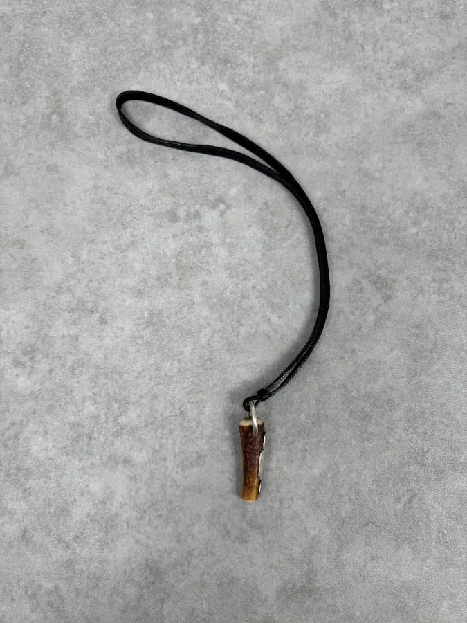 2000s Yves Saint Laurent Mombasa Black Leather Horn Pendant Necklace by Tom Ford hLTAYwv 0