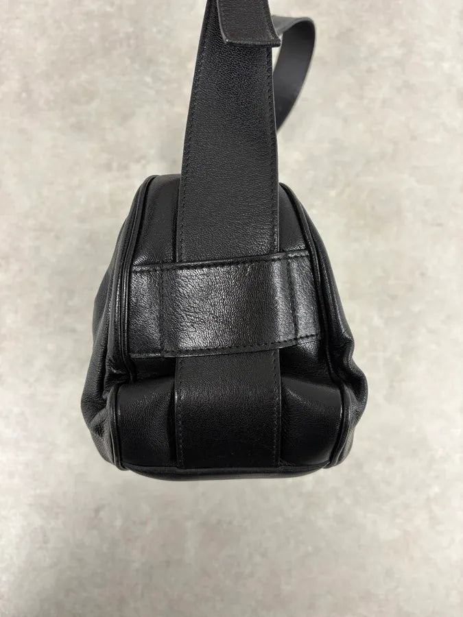 2000s Yves Saint Laurent Mombasa Black Leather Shoulder Bag yWwSgrd 6