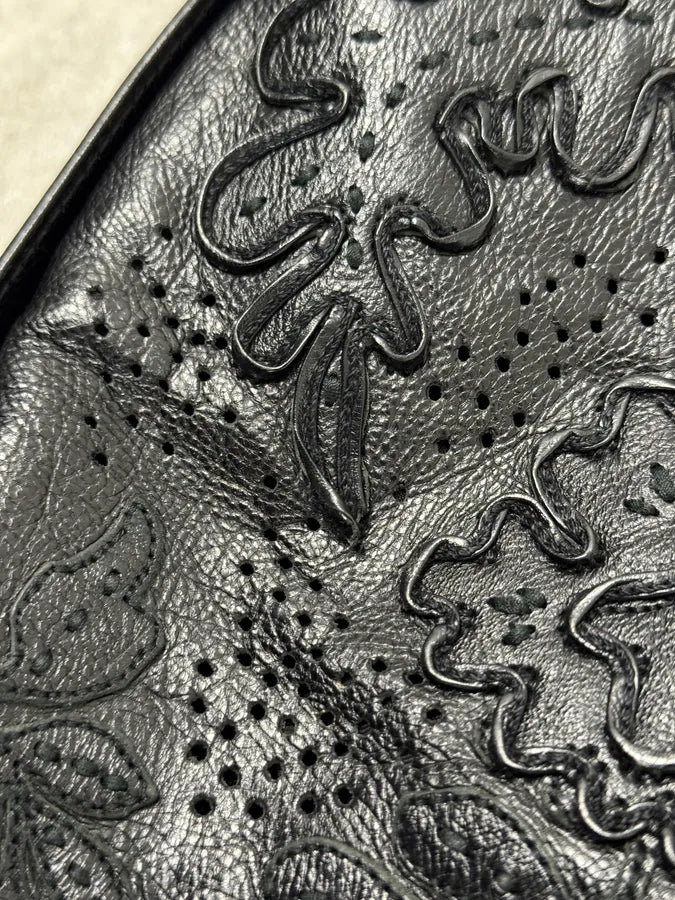 2000s Yves Saint Laurent Mombasa Embossed Flowers Black Leather Horn Handle Bag cISIIiZ 13