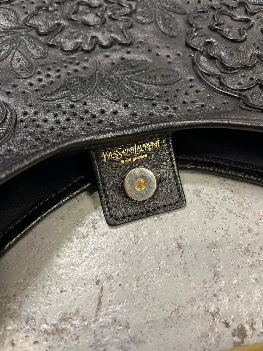 2000s Yves Saint Laurent Mombasa Embossed Flowers Black Leather Horn Handle Bag eatFIJZ 7