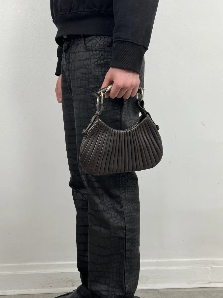 2000s Yves Saint Laurent Mombasa Pleats Black Leather Handle Bag iwJdwNy 4