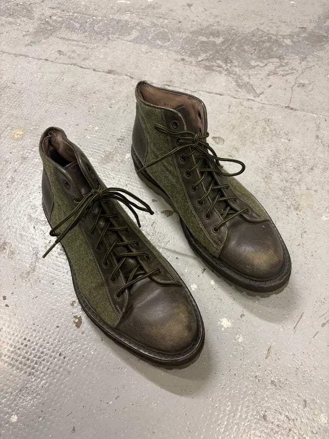 2000s Yves Saint Laurent Mountain Fur Eroded Black Boots sAXunWB 3