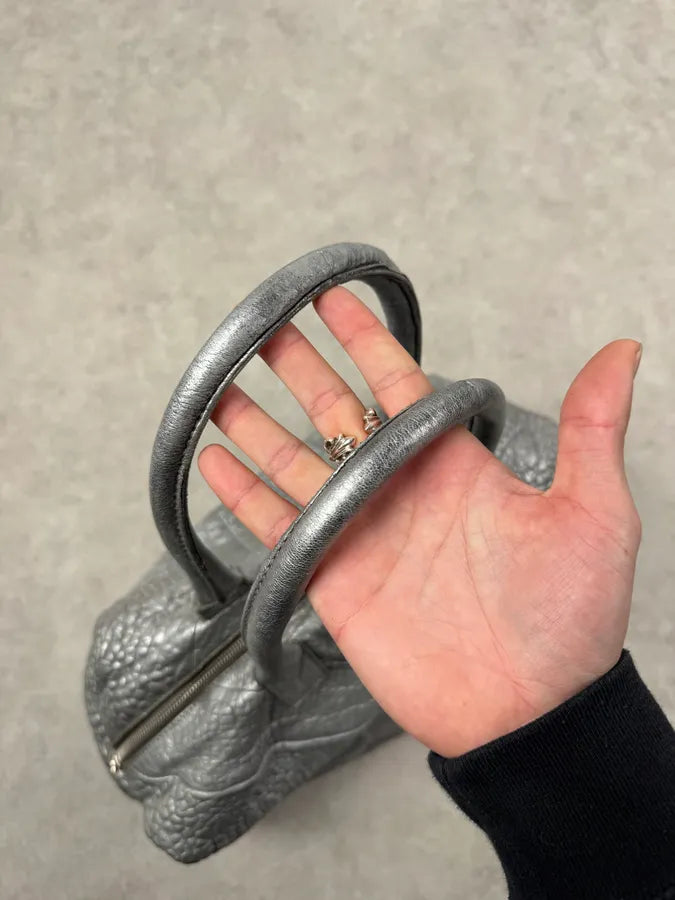 2000s Yves Saint Laurent Muse Silver Grain Leather Handle Bag tNtOOVK 6