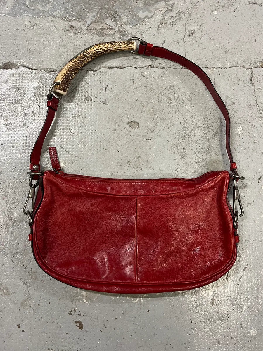 2000s Yves Saint Laurent Tom Ford Mombasa Red Leather Organic Horn Shoulder Bag OZEOlGX 0