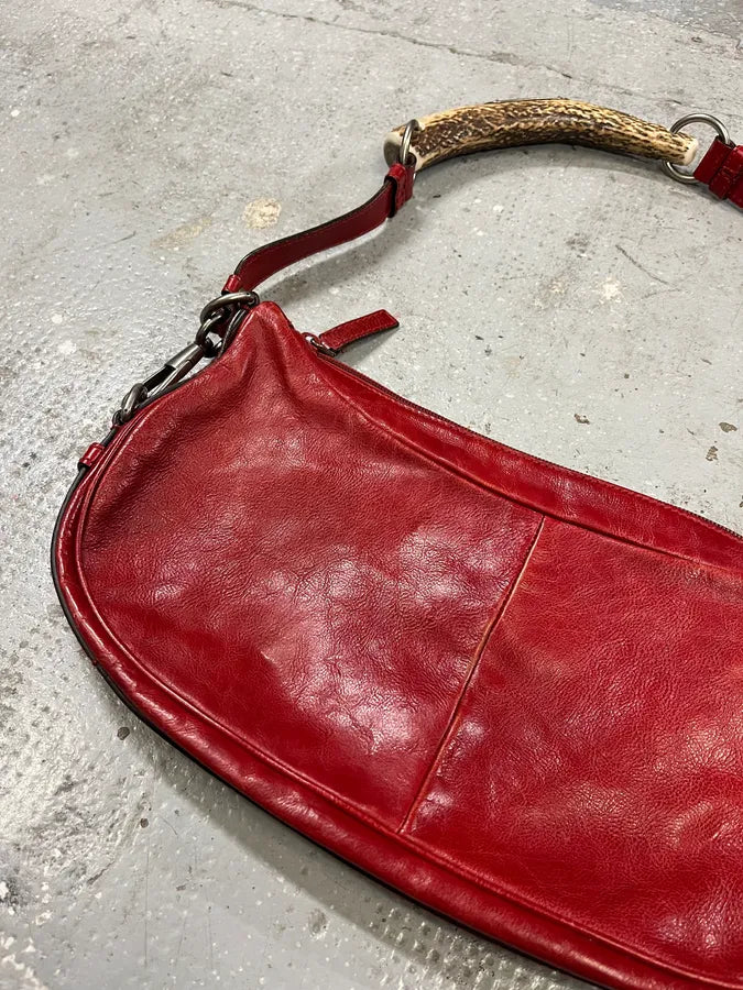 2000s Yves Saint Laurent Tom Ford Mombasa Red Leather Organic Horn Shoulder Bag OZEOlGX 6