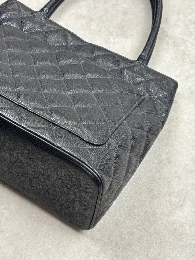 2005 Chanel Medaillon Black Leather Tote Bag  XbNuXto 12