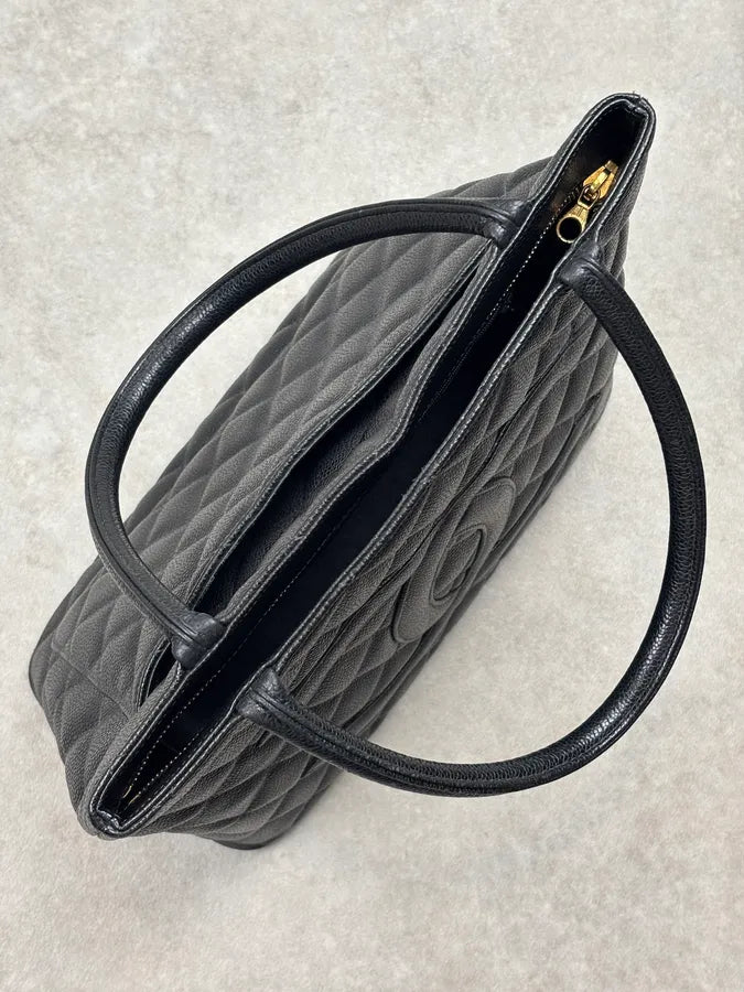 2005 Chanel Medaillon Black Leather Tote Bag  XbNuXto 18