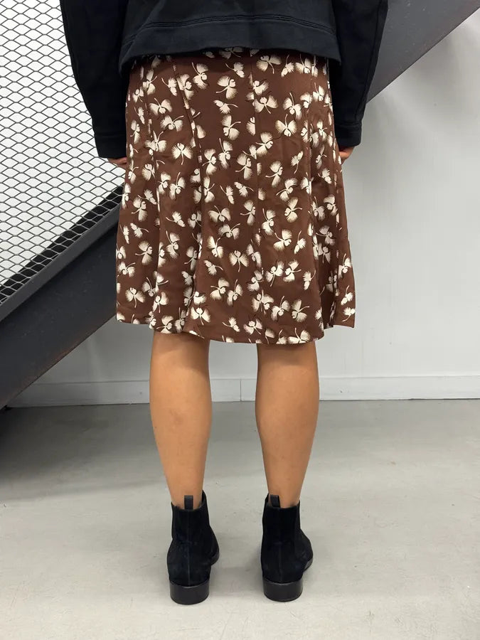 SS2006 Gucci Brown Silk Floral Skirt by Frida Giannini BwSFlRA 4