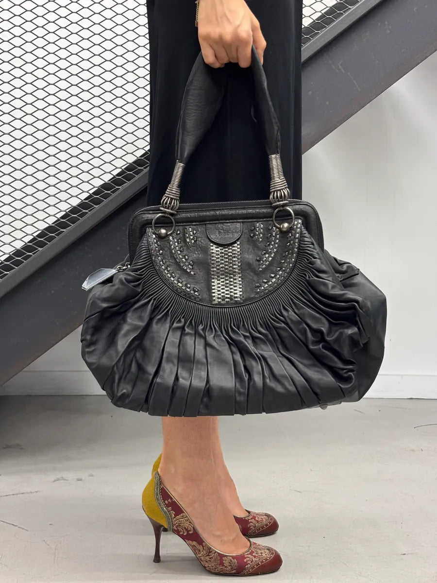 SS2007 Christian Dior Black Leather Pleated Embroidered Handle Bag hpNFOqs 1