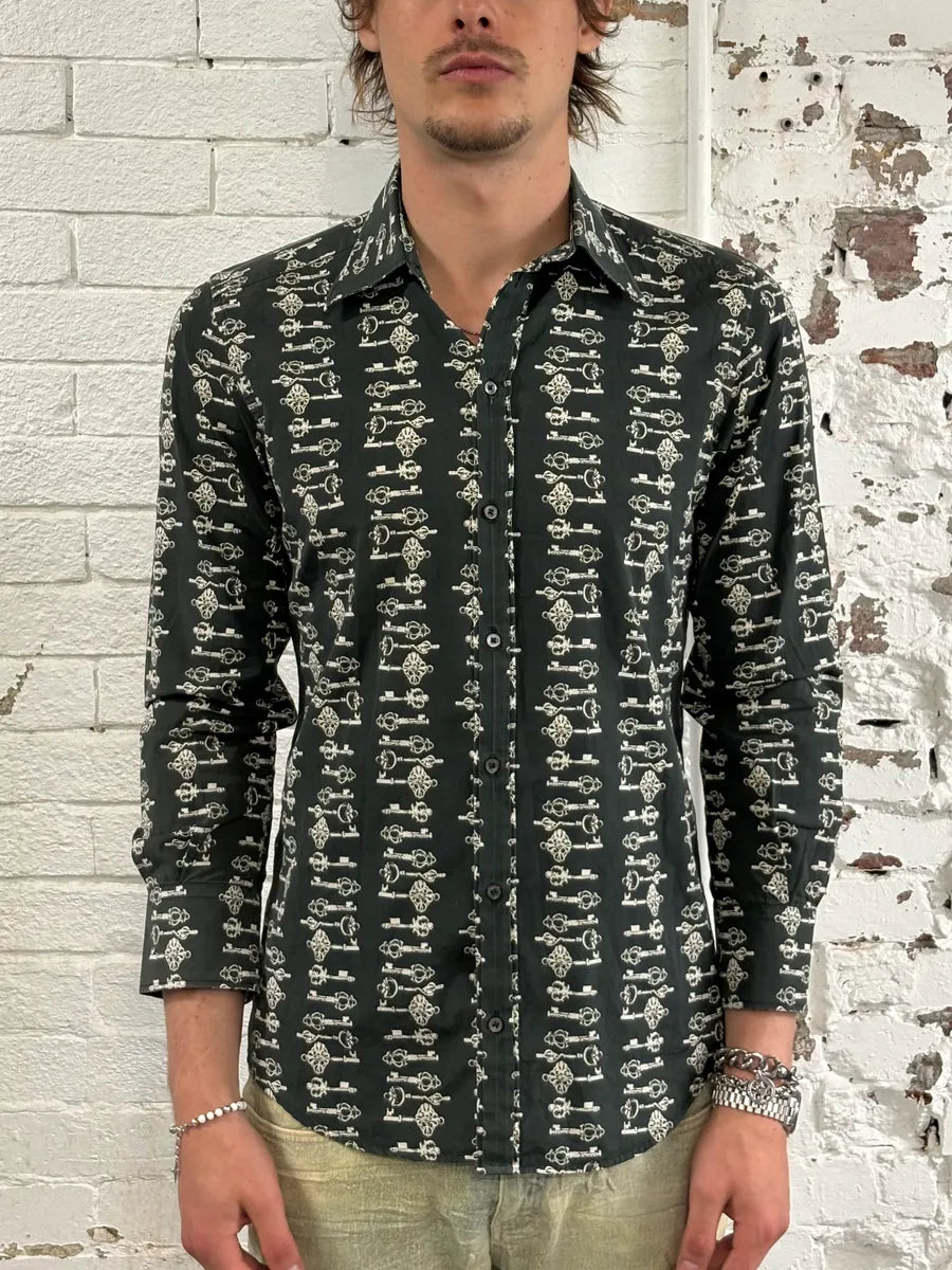 2000s Dolce & Gabbana Medieval Keys Dark Grey Shirt oXtpDjX 0