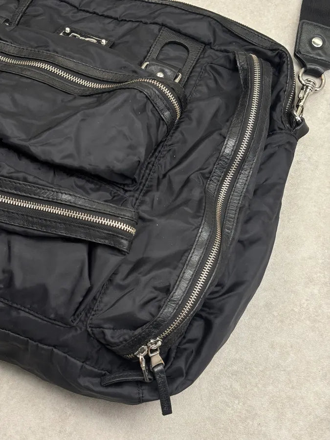 2010s Dolce & Gabbana Black Nylon Multi-Pocket Shoulder Bag cJoiozU 4