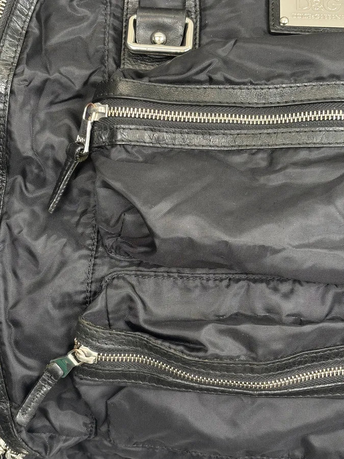 2010s Dolce & Gabbana Black Nylon Multi-Pocket Shoulder Bag cJoiozU 7