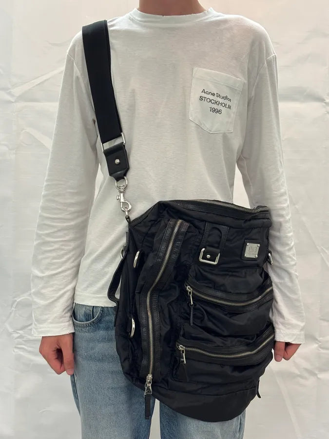 2010s Dolce & Gabbana Black Nylon Multi-Pocket Shoulder Bag cJoiozU 2