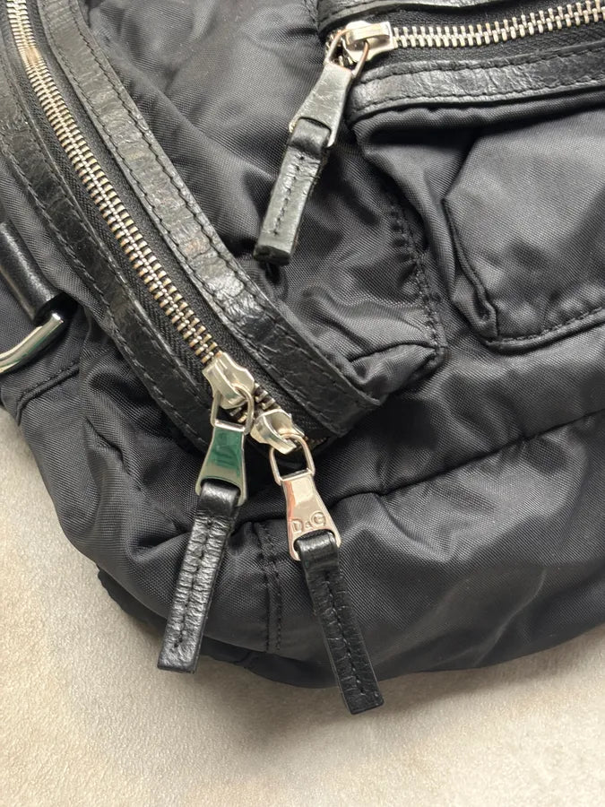 2010s Dolce & Gabbana Black Nylon Multi-Pocket Shoulder Bag cJoiozU 6