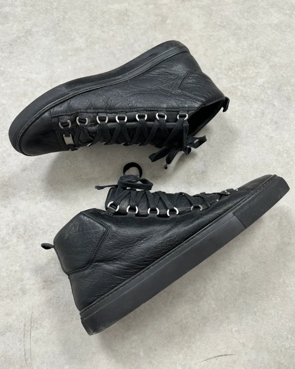 2010s Balenciaga Black Leather High-Top Arena Sneakers hiakvWn 1