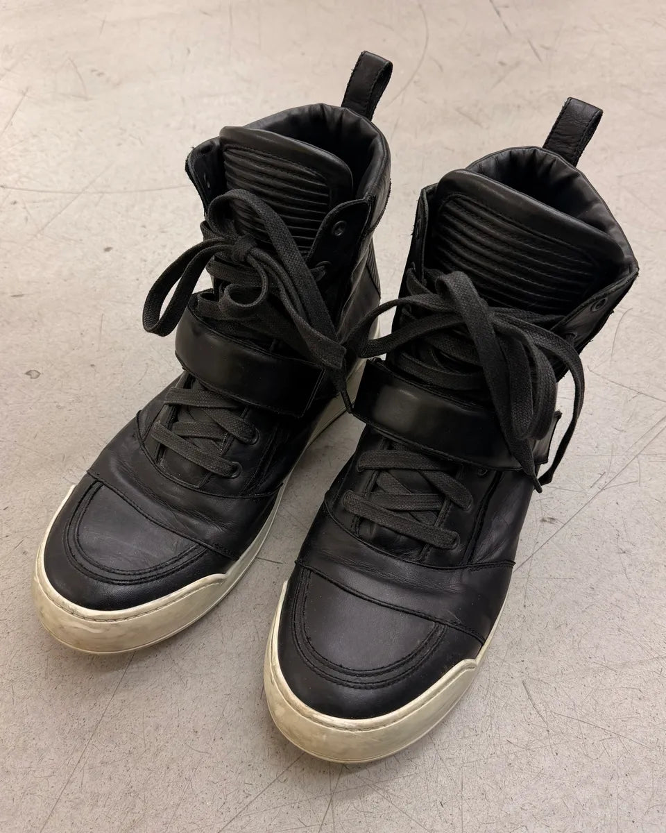 2010s Balmain Black Leather High Sneakers bxuUmdS 1