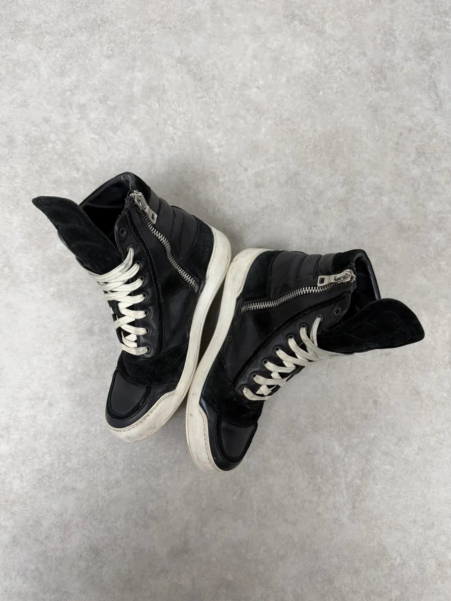 2010s Balmain Black Suede Leather High Top Sneakers JZTMHEG 4