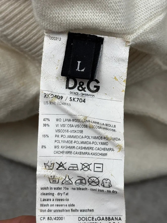 2000s Dolce & Gabbana Beige Wool Double V-Neck Sweater fEavaHd 9