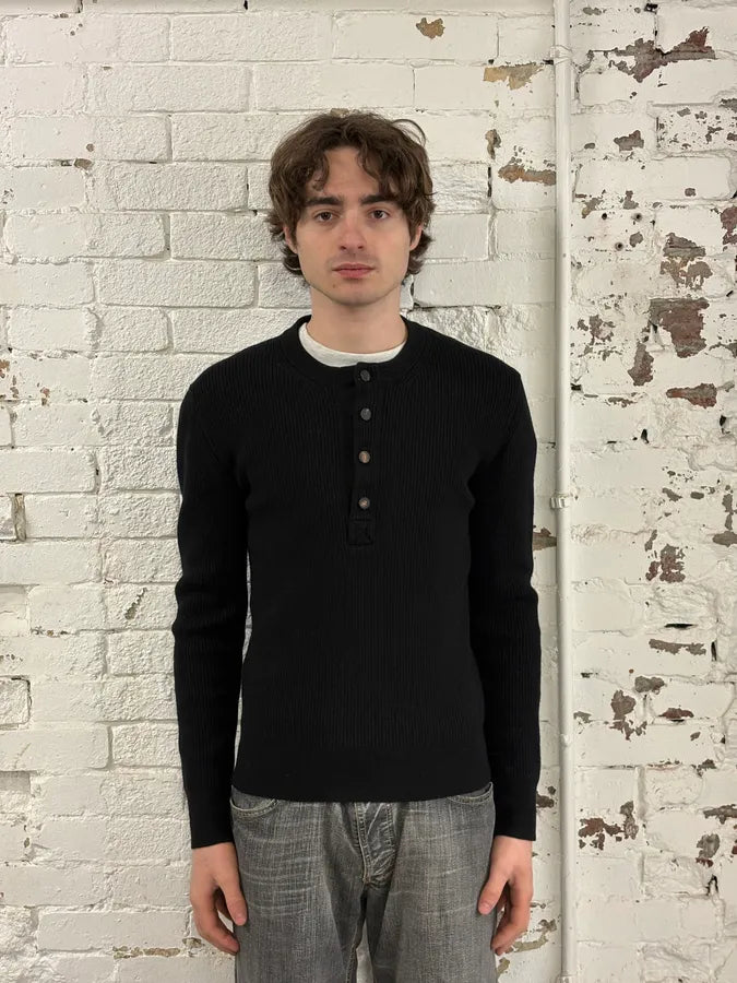 2010s Dolce & Gabbana Black Henley Sweater rNJsMTy 1