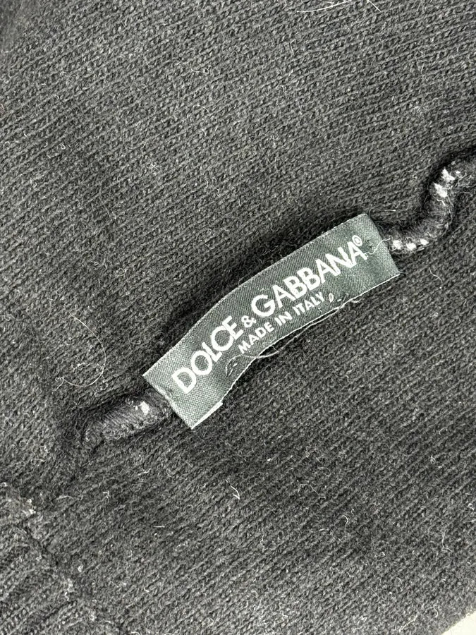 2010s Dolce & Gabbana Grey & Black Striped Beanie & Scarf Set ZOJspis 11